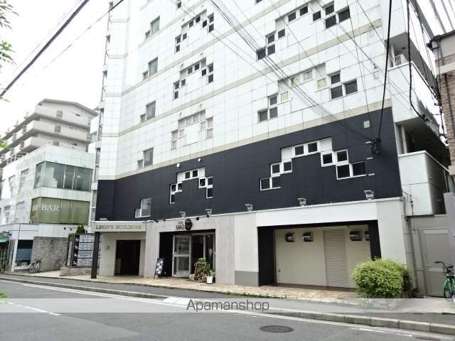 レオンズビルの玄関写真