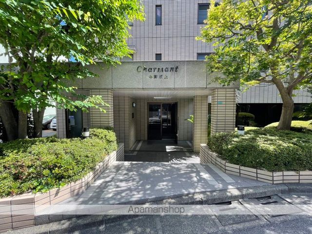 シャルマン中野坂上の玄関写真
