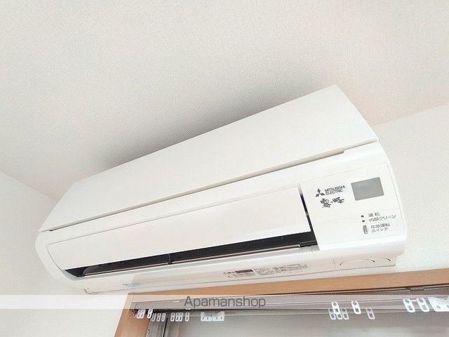 ロイヤルクイーンズパーク吹田片山町の内装写真