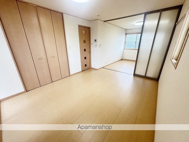デルニエVの内装写真