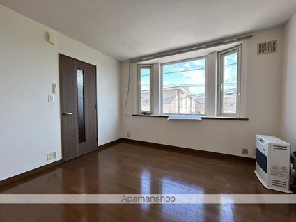 サンライフ亀田港Ⅰ[2LDK/40m2]の内装1