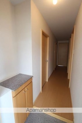 ロイヤル泉[2LDK/52.97m2]の玄関