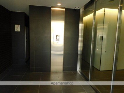 ラトゥール代官町ＥＡＳＴ[2LDK/67.6m2]のエントランス