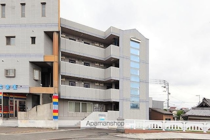 フリーダムリバーサイド[1K/22m2]の外観2