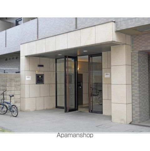 ルーブル学芸大学六番館の外観写真