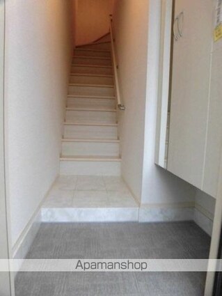 フローリッシュ下北方　Ｂ棟[2LDK/59.58m2]の玄関