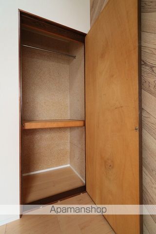 イーストアベニュー高校前の内装写真