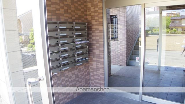 クレール ティエラの玄関写真