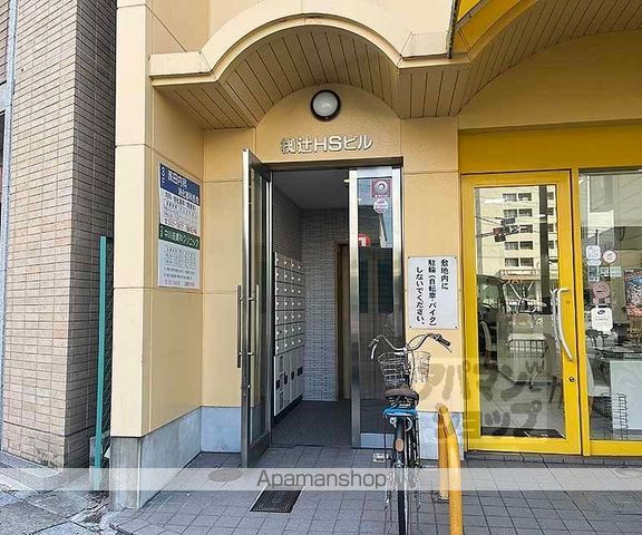 椥辻HSビルの玄関写真