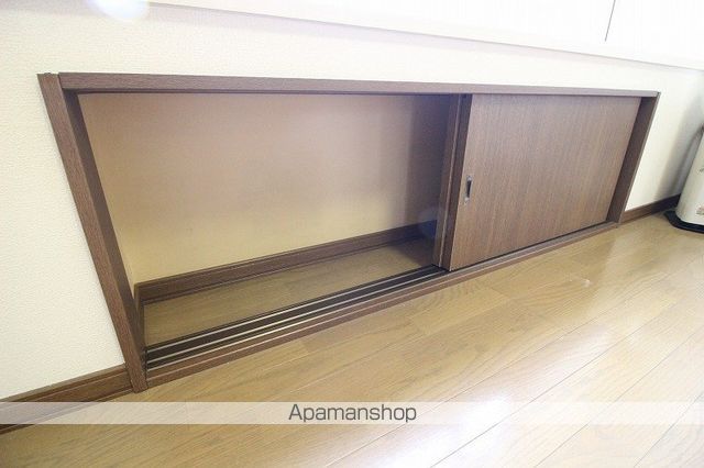 ISSAの内装写真