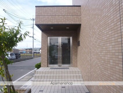滋賀県守山市伊勢町[1K/27m2]のエントランス3