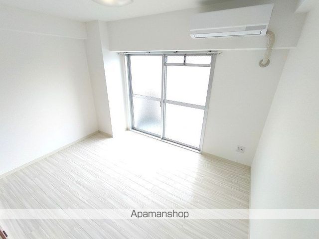 Asixの内装写真