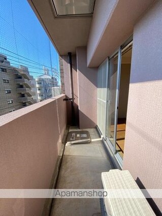 香川県高松市上之町２丁目[1K/33.97m2]のバルコニー