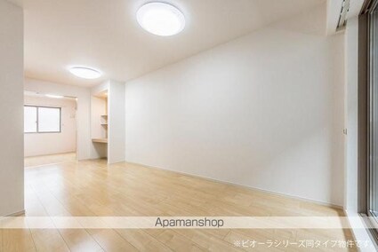 ジラソーレ[1LDK/37.81m2]のリビング・居間