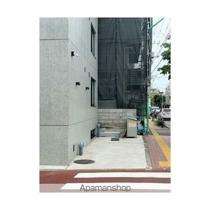 ＶＩＳＴＡ　ＵＭＥＧＡＯＫＡ[1K/20.76m2]の駐車場