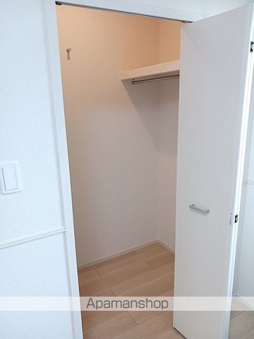 レフィナードの内装写真