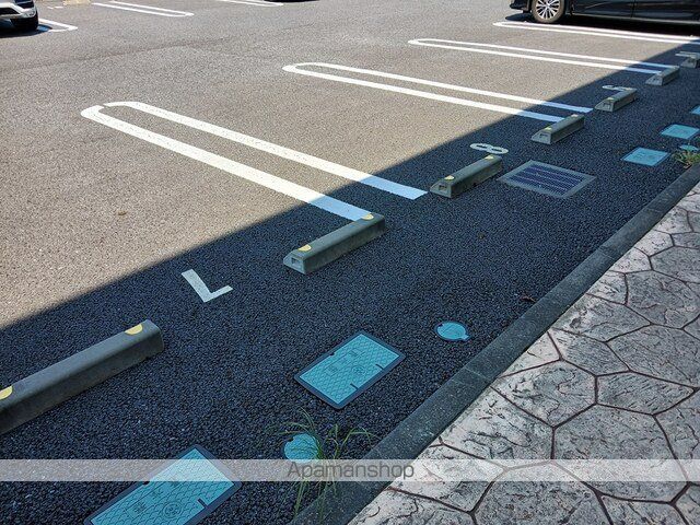 エレノアのその他写真