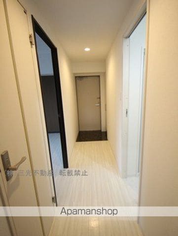 ラディア近代美術館前の内装写真