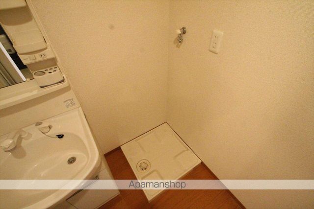 ミラクルセブン江坂の内装写真