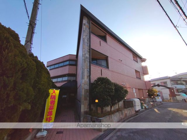 レオン友田の外観写真