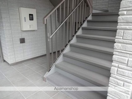 リップル・プレイス[1LDK/47.75m2]のエントランス