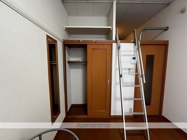レオパレスキャトル セゾンの内装写真