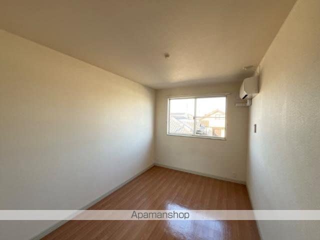 apartment 群馬県邑楽郡千代田町赤岩西4-12
地図を見る