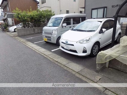 センチュリーコート[1K/30.26m2]の駐車場2