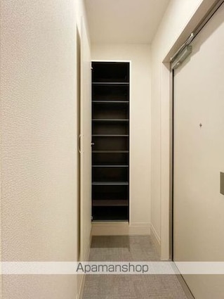 アヴァンスお花茶屋[1LDK/35.36m2]の玄関1
