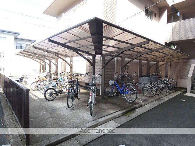 ロワイヤルマンションの外観写真