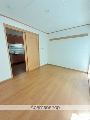 ガーデンハウス大町の内装写真