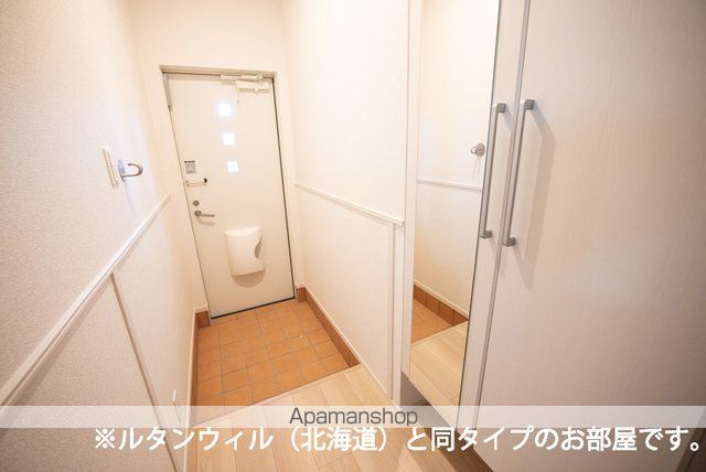インテルノ イーストの内装写真