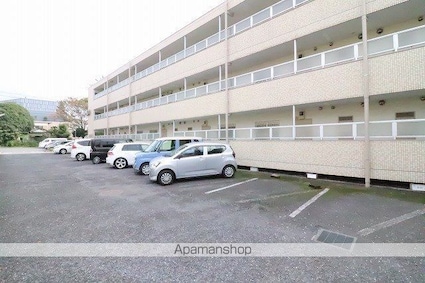 東京都羽村市緑ヶ丘１丁目[3DK/52.65m2]の駐車場2