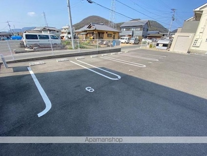 アクア勅使Ⅰ[2LDK/57.96m2]の駐車場