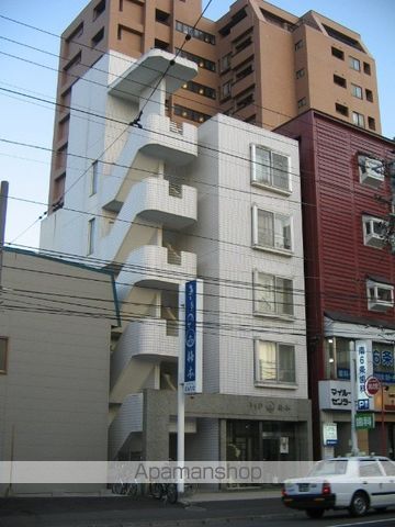 シャロンパレスの外観写真