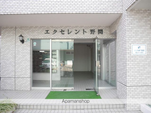 エクセレント野間の玄関写真