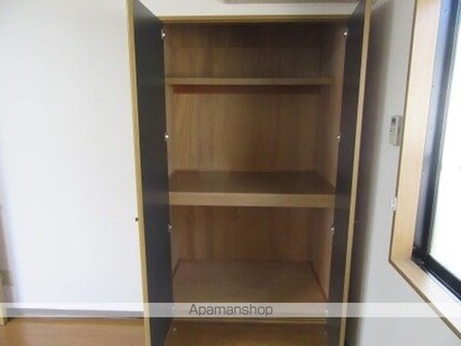 ハーモニー紫竹Ⅱ[2K/31.8m2]の収納