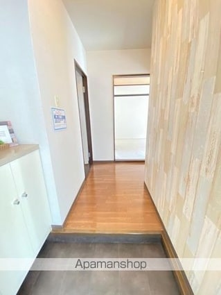 香川県高松市鶴市町[3K/50.42m2]の玄関