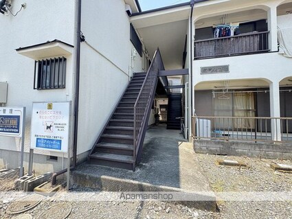 東京都青梅市新町３丁目[2K/32m2]のエントランス