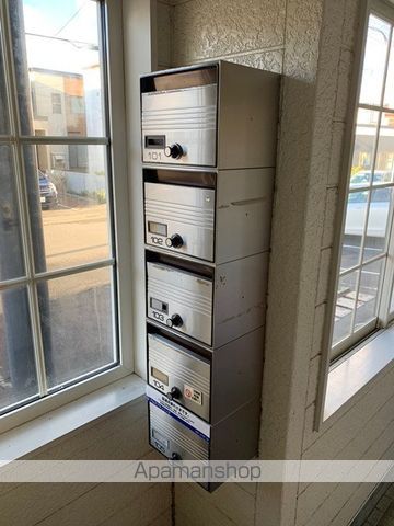 カスティーロ月寒東の玄関写真