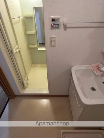 リーヴァ 神石の内装写真