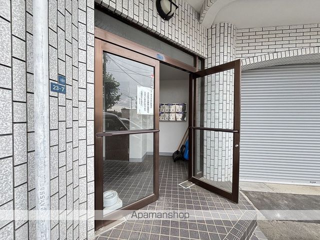スシキンプラザの玄関写真