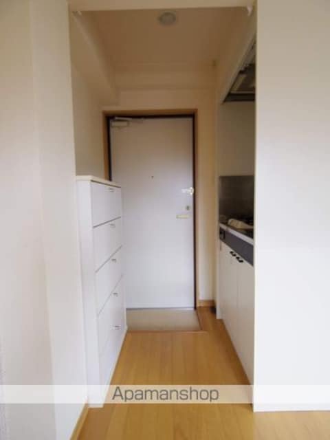 東京都三鷹市下連雀４丁目[1R/13.2m2]の玄関