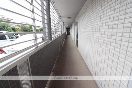 東京都福生市大字福生[2LDK/56.6m2]のエントランス1