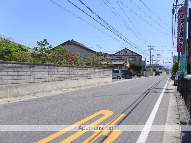 クリスタルの周辺写真