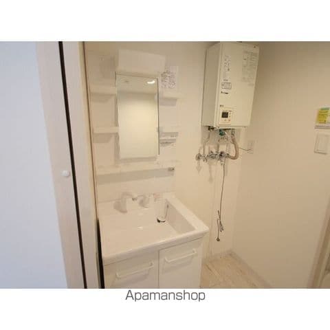 ラフィーネ近代美術館前の内装写真