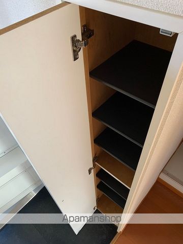 レオパレスTERASHIMAの内装写真