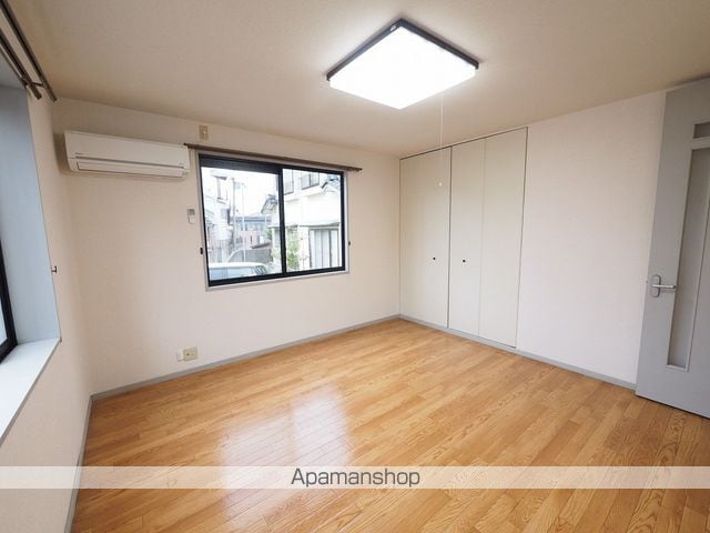 アルカディア大学前の内装写真