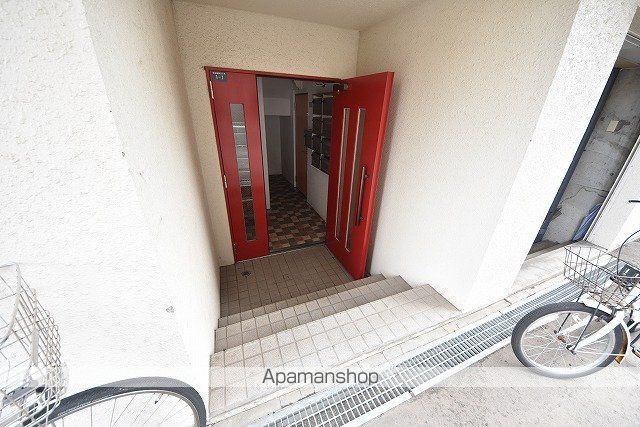 ラ・グランドポルトの玄関写真