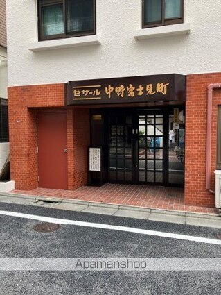 東京都杉並区和田１丁目[2DK/28.89m2]のエントランス